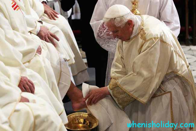 Pope Benedict washing feet