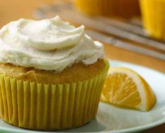 Cupcake with lemon