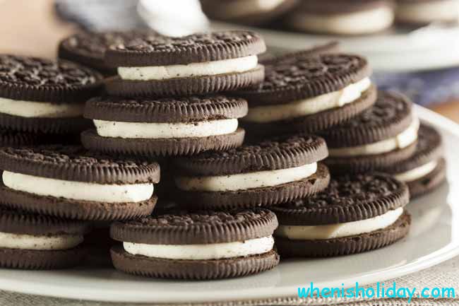 🥮 When is National Oreo Cookie Day 2020