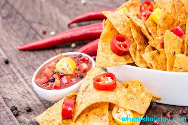 Tortilla Chips with salsa