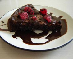 Chocolate Cake with strawberry