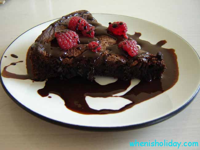 Chocolate Cake with strawberry