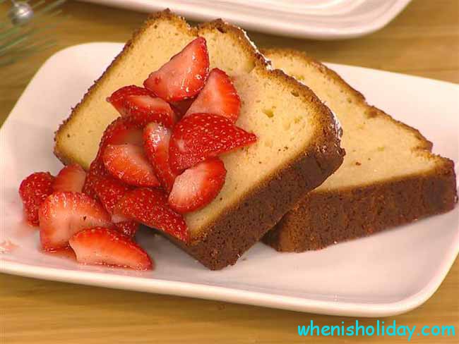 Pound Cake with strawberry