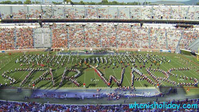 Marching Band making star wars