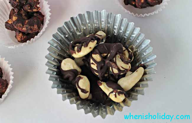 Chocolate Covered Cashews in a bowl