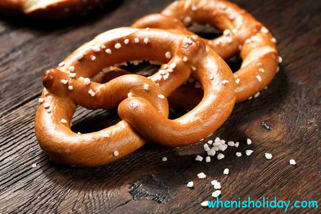 Pretzels on the table