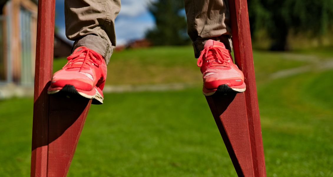 Walking day on stilts